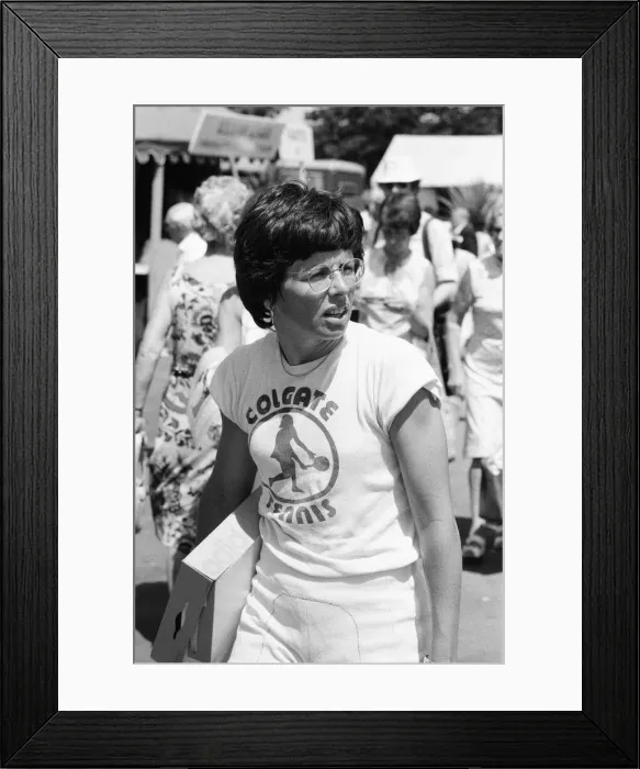 Framed Print : Billie Jean King arrives at Wimbledon Tennis Championships, Thursday 24th June 1976 Framed Print : Billie Jean King arrives at Wimbledon Tennis Championships, Thursday 24th June 1976