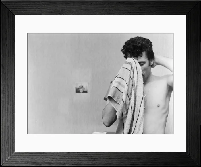 Framed Print : Tom Jones, singer from Wales, performs at The Atlanta Ballroom, Woking Framed Print : Tom Jones, singer from Wales, performs at The Atlanta Ballroom, Woking