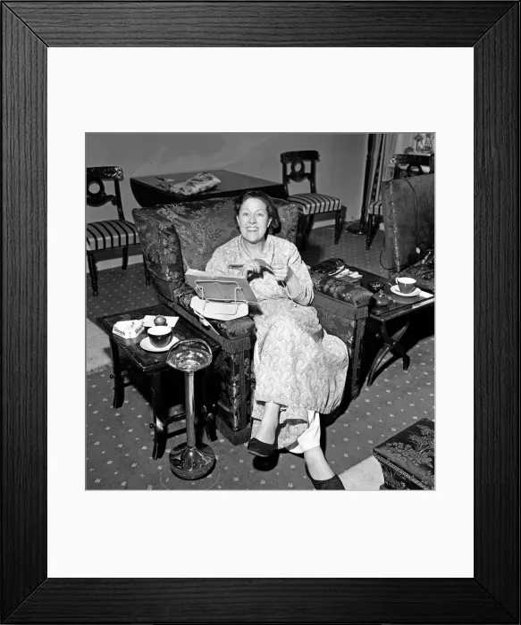 Framed Print : Peggy Mount, dressing gown feature. 24th April 1960