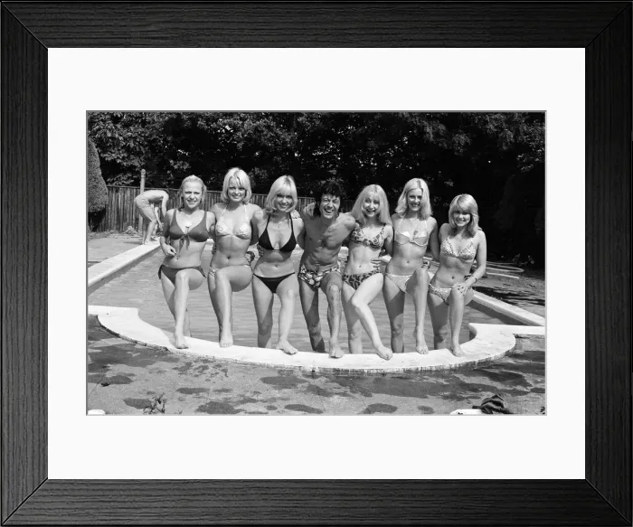 Framed Print : Lionel Blair has just acquired a new house in Bushey, Hertfordshire Framed Print : Lionel Blair has just acquired a new house in Bushey, Hertfordshire