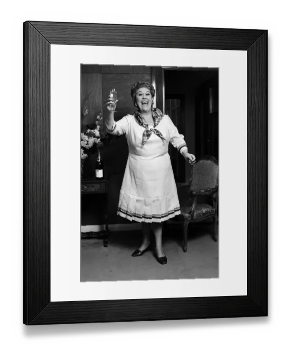 Framed Print : Actress Peggy Mount in Clifton slimline dresses. 14th February 1973 Framed Print : Actress Peggy Mount in Clifton slimline dresses. 14th February 1973