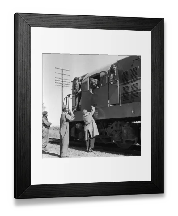 Framed Print : Suez Crisis 1956 A hospital train being taken through the Allied front line to Framed Print : Suez Crisis 1956 A hospital train being taken through the Allied front line to