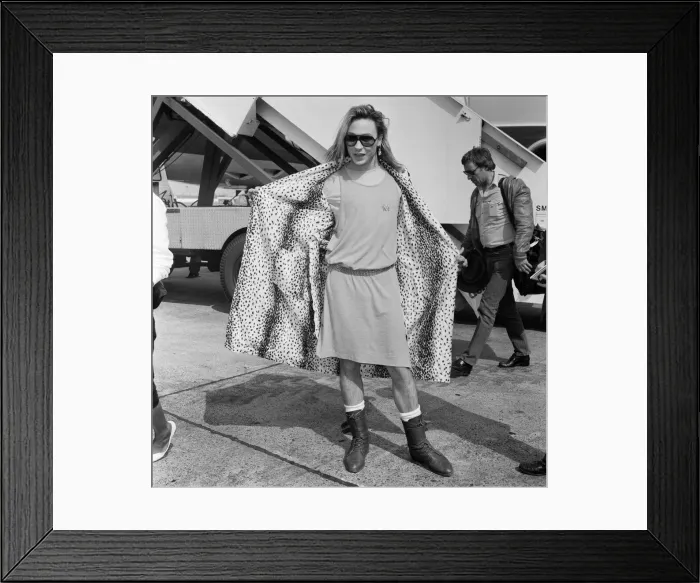 Framed Print : Pop star Marilyn at Heathrow Airport. 14th april 1984 Framed Print : Pop star Marilyn at Heathrow Airport. 14th april 1984