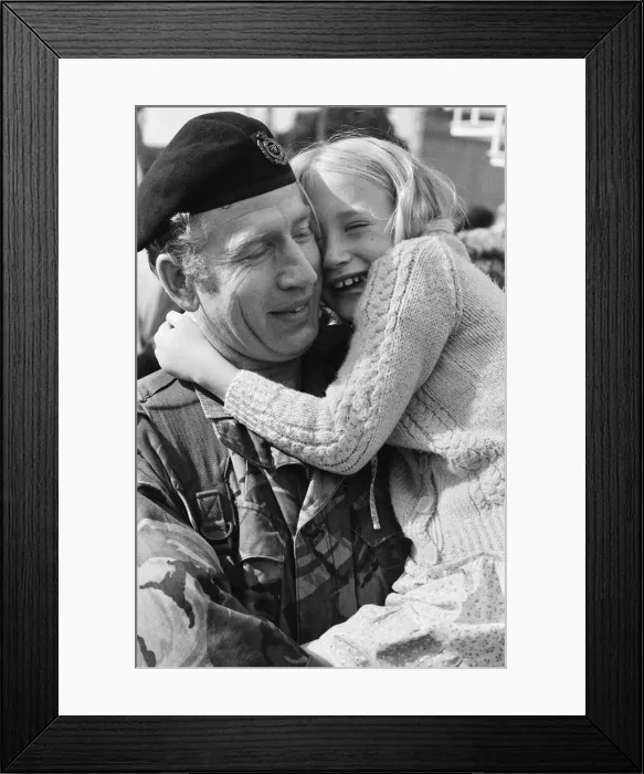 Framed Print : The final homecoming for army units of the Royal Engineers 36th Regiment which took place Framed Print : The final homecoming for army units of the Royal Engineers 36th Regiment which took place