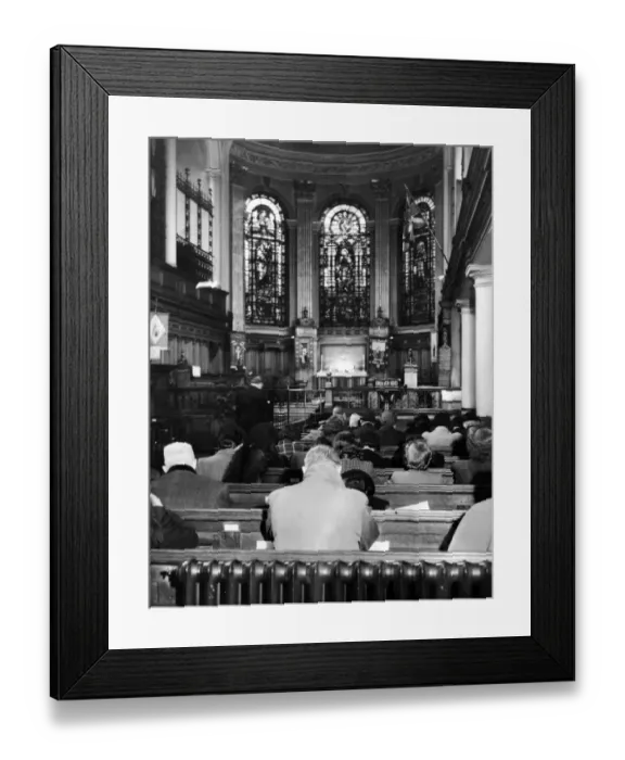 Framed Print : Allied troops proceed inland into Northern France on the mission to liberate France