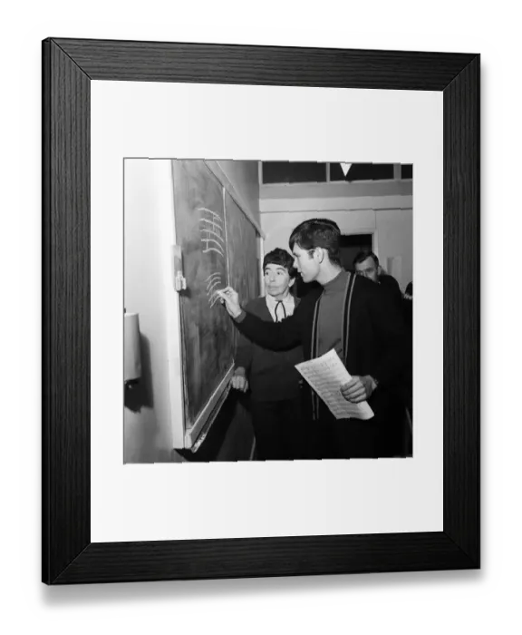 Framed Print : Pop star Cliff Richard back at his old school, Cheshunt Secondary in Hertfordshire Framed Print : Pop star Cliff Richard back at his old school, Cheshunt Secondary in Hertfordshire