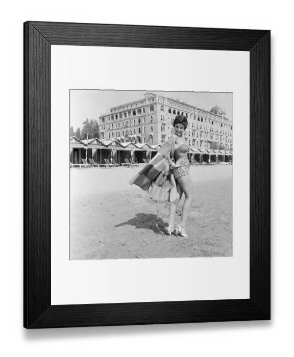 Framed Print : Eunice Gayson, actress enjoys a morning at the beach during Venice Film Festival