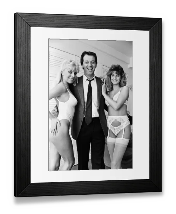 Framed Print : EastEnders star Leslie Grantham opens a new fashion showroom in London Framed Print : EastEnders star Leslie Grantham opens a new fashion showroom in London