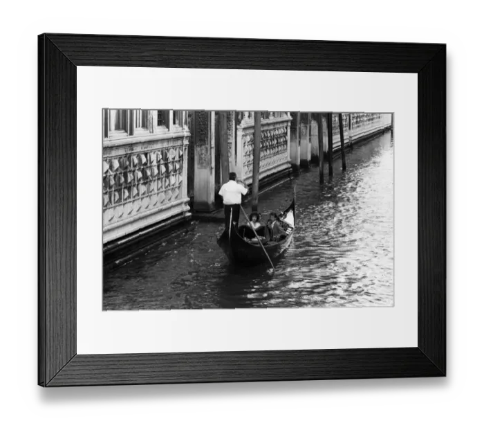 Framed Print : EastEnders stars Leslie Grantham and Anita Dobson, as Dirty Den and Angie Framed Print : EastEnders stars Leslie Grantham and Anita Dobson, as Dirty Den and Angie