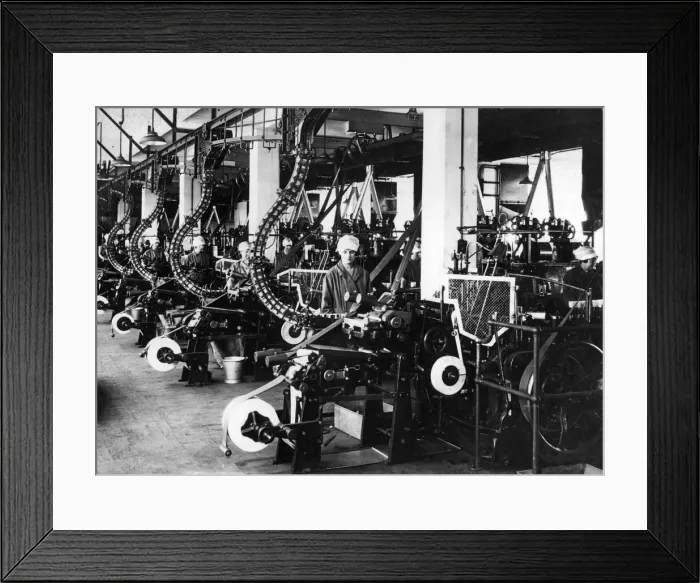 Framed Print : Making and lining cocoa tins. One of a continuous series of automatic