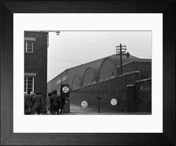 Framed Print : General scenes at the Hawker Siddley factory in Coventry, Warwickshire Framed Print : General scenes at the Hawker Siddley factory in Coventry, Warwickshire