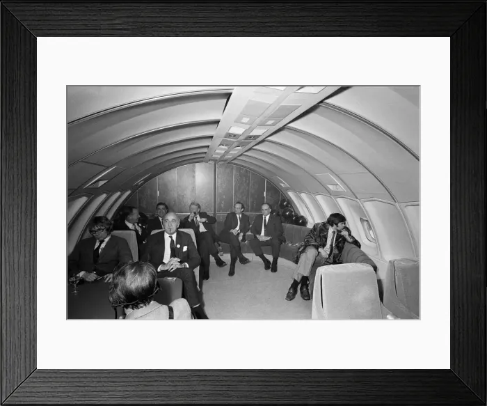 Framed Print : The 361 passenger Boeing 747 arrives at Heathrow Airport