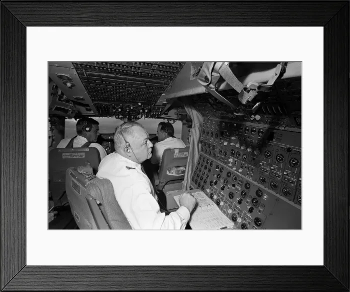 Framed Print : The 361 passenger Boeing 747 arrives at Heathrow Airport Framed Print : The 361 passenger Boeing 747 arrives at Heathrow Airport