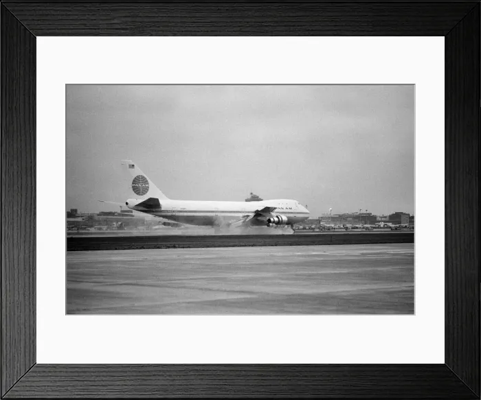 Framed Print : The 361 passenger Boeing 747 arrives at Heathrow Airport Framed Print : The 361 passenger Boeing 747 arrives at Heathrow Airport