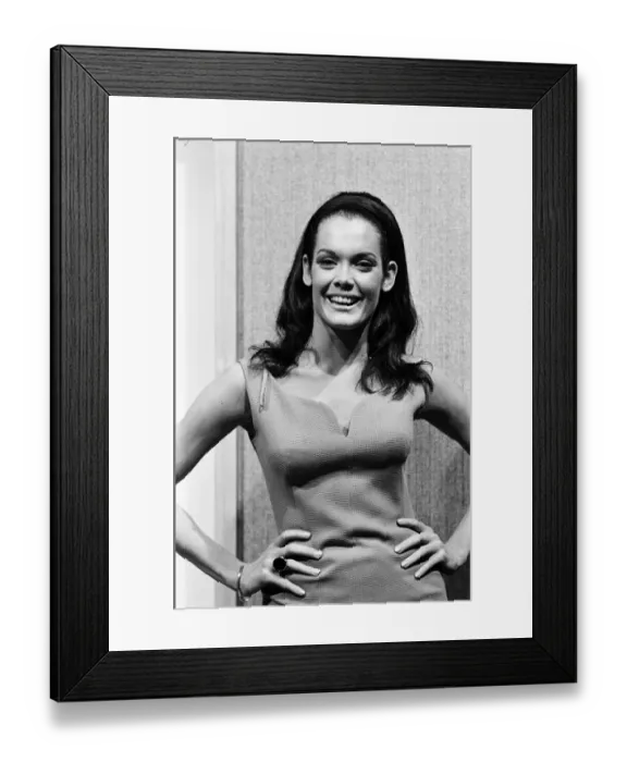 Framed Print : Actress Martine Beswick on the set of Thunderball'at Pinewood Studios Framed Print : Actress Martine Beswick on the set of Thunderball'at Pinewood Studios