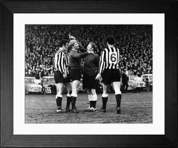 Framed Print : Rangers 0-0 Newcastle United, Inter-Cities Fairs Cup Semi Final, 1st Leg Framed Print : Rangers 0-0 Newcastle United, Inter-Cities Fairs Cup Semi Final, 1st Leg