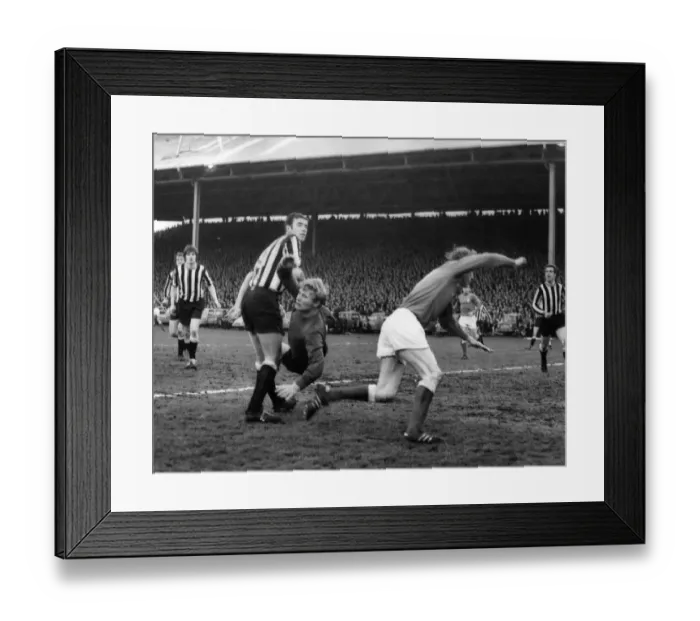 Framed Print : Rangers 0-0 Newcastle United, Inter-Cities Fairs Cup Semi Final, 1st Leg