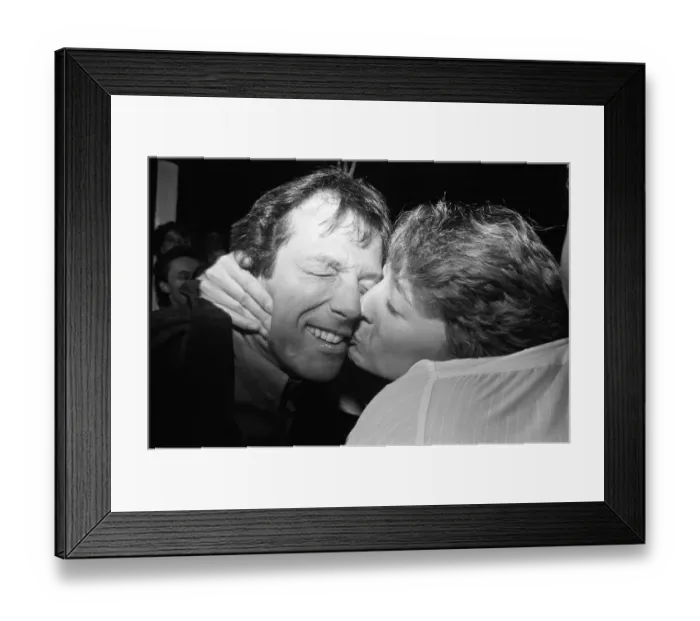 Framed Print : Leslie Grantham meets fans at Zhivagos Nightclub, Nottingham. 14th June 1986 Framed Print : Leslie Grantham meets fans at Zhivagos Nightclub, Nottingham. 14th June 1986