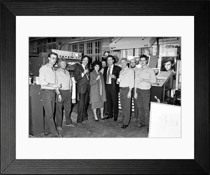 Framed Print : Angie and Den from EastEnders showed up in the East End