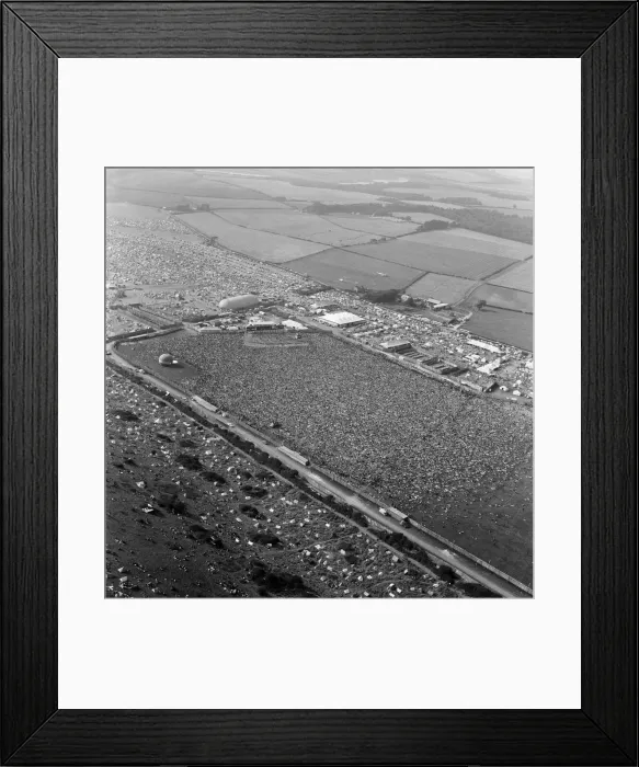 Framed Print : An aerial view of the 120, 000 pop fans massed together at Freshwater on the Isle of Wight Framed Print : An aerial view of the 120, 000 pop fans massed together at Freshwater on the Isle of Wight
