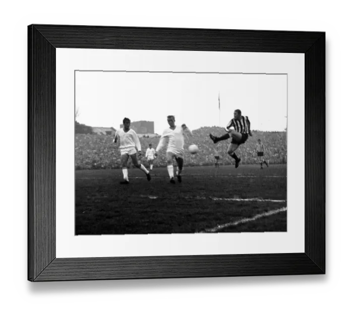 Framed Print : Newcastle United 3 - 0 Ujpesti Dozsa, Inter-Cities Fairs Cup final