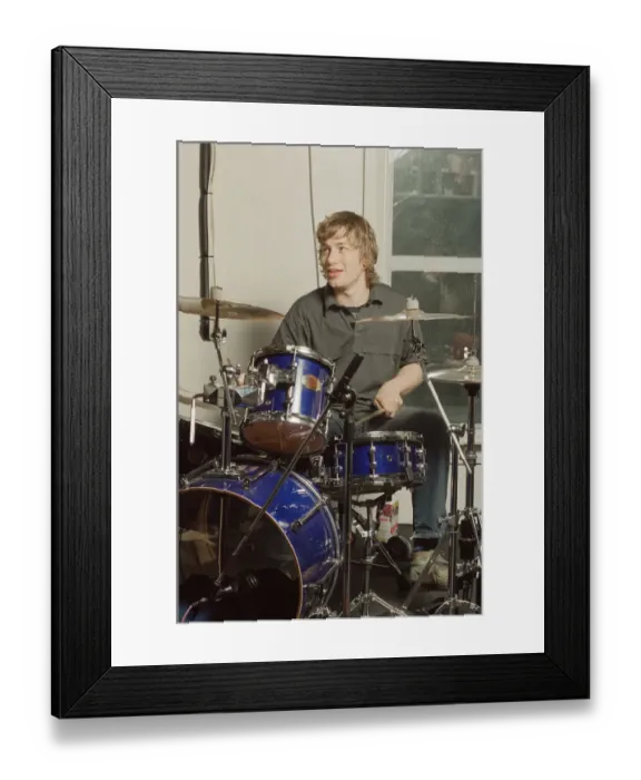 Framed Print : Jamie Oliver, television chef pictured in London in June 1999 Framed Print : Jamie Oliver, television chef pictured in London in June 1999