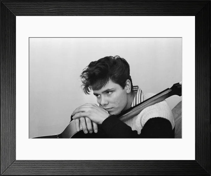 Framed Print : Portrait of rock and roll singer Cliff Richard. 3rd January 1959 Framed Print : Portrait of rock and roll singer Cliff Richard. 3rd January 1959