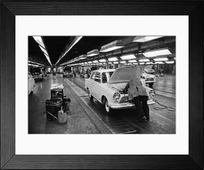 Framed Print : General scenes inside the Ford motor factory in Dagenham Framed Print : General scenes inside the Ford motor factory in Dagenham