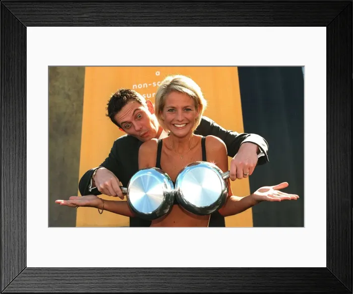 Framed Print : Ulrika Jonsson launches a new Berlei Bra ad campaign 1997 with the help of