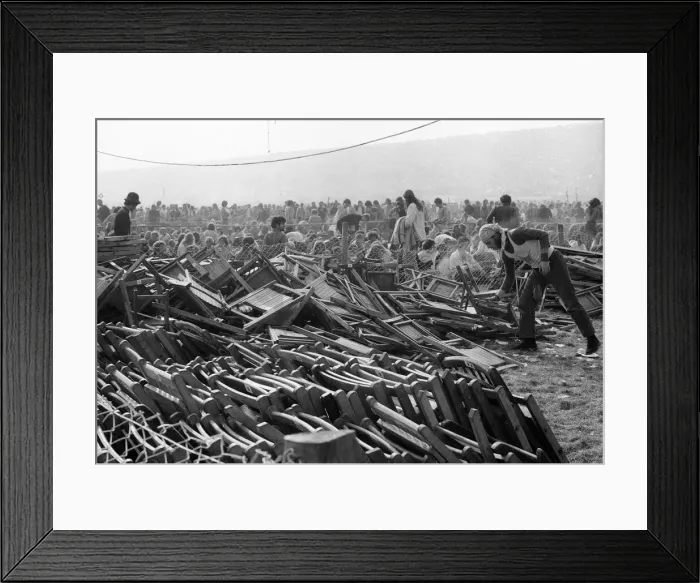 Framed Print : Isle of Wight pop festival. 30th August 1970 Framed Print : Isle of Wight pop festival. 30th August 1970