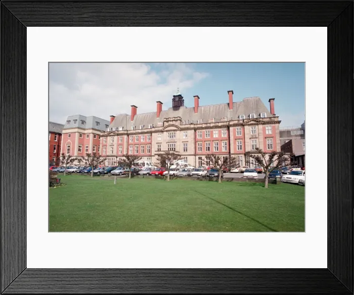 Framed Print : Exterior of the Royal Victoria Infirmary hospital, Newcastle. 3rd April 1996 Framed Print : Exterior of the Royal Victoria Infirmary hospital, Newcastle. 3rd April 1996