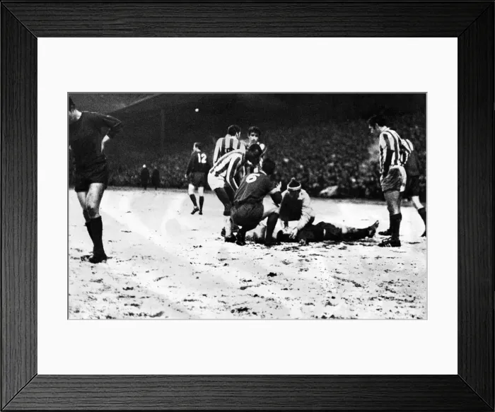 Framed Print : Newcastle United 5 - 1 Vitoria Setubal, Inter-Cities Fairs Cup Quarter-final 1st leg held Framed Print : Newcastle United 5 - 1 Vitoria Setubal, Inter-Cities Fairs Cup Quarter-final 1st leg held