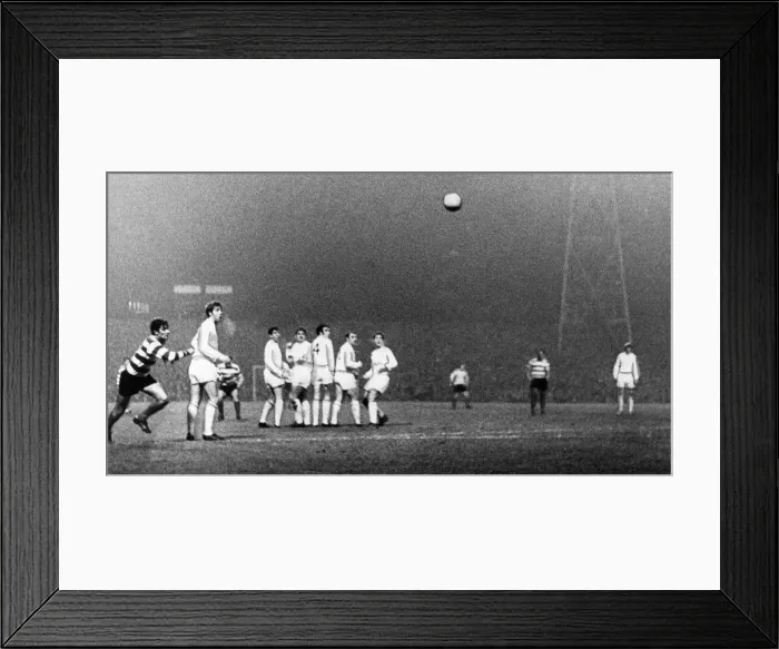 Framed Print : Newcastle United 1-0 Sporting Lisbon, Inter-Cities Fairs Cup Second Round, 2nd Leg Framed Print : Newcastle United 1-0 Sporting Lisbon, Inter-Cities Fairs Cup Second Round, 2nd Leg