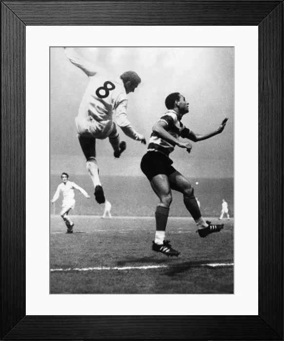 Framed Print : Newcastle United 1-0 Sporting Lisbon, Inter-Cities Fairs Cup Second Round, 2nd Leg Framed Print : Newcastle United 1-0 Sporting Lisbon, Inter-Cities Fairs Cup Second Round, 2nd Leg