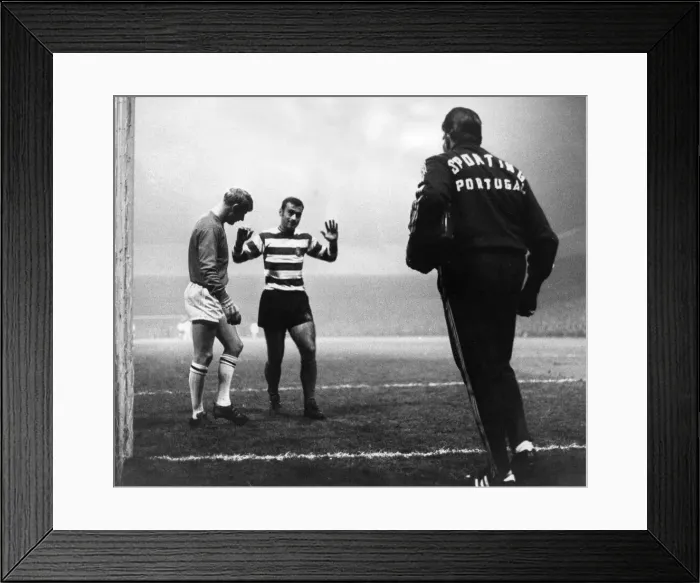 Framed Print : Newcastle United 1-0 Sporting Lisbon, Inter-Cities Fairs Cup Second Round, 2nd Leg Framed Print : Newcastle United 1-0 Sporting Lisbon, Inter-Cities Fairs Cup Second Round, 2nd Leg