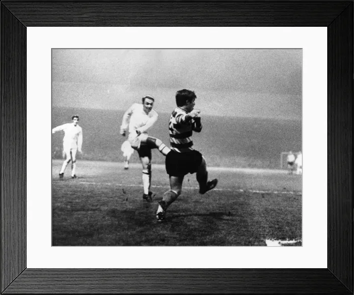 Framed Print : Newcastle United 1-0 Sporting Lisbon, Inter-Cities Fairs Cup Second Round, 2nd Leg Framed Print : Newcastle United 1-0 Sporting Lisbon, Inter-Cities Fairs Cup Second Round, 2nd Leg