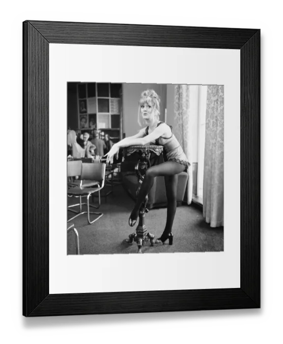 Framed Print : Amanda Barrie, British Actress and Comedian, Monday 5th March 1973 Framed Print : Amanda Barrie, British Actress and Comedian, Monday 5th March 1973