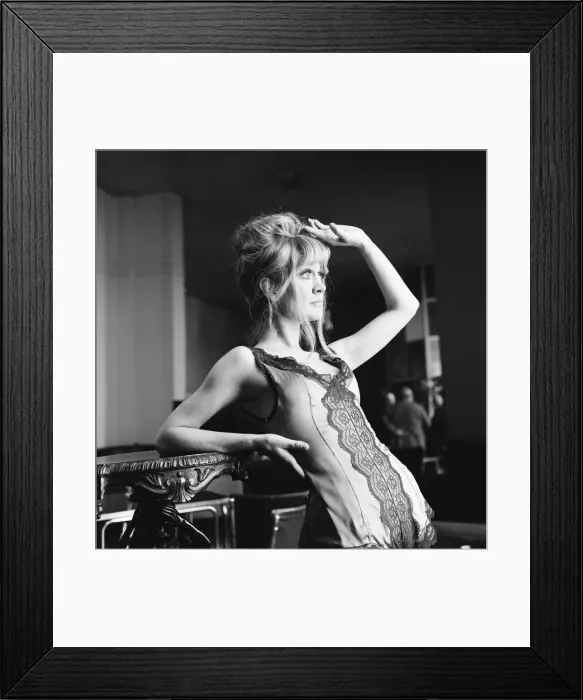 Framed Print : Amanda Barrie, British Actress and Comedian, Monday 5th March 1973 Framed Print : Amanda Barrie, British Actress and Comedian, Monday 5th March 1973