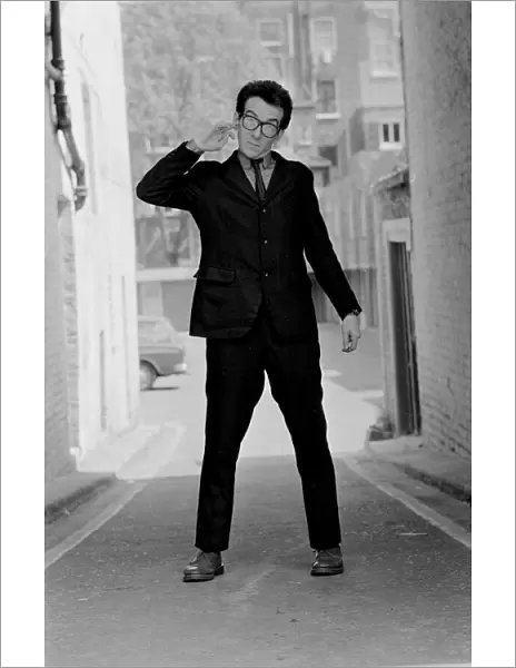 Elvis Costello, the newest sensation on the music scene