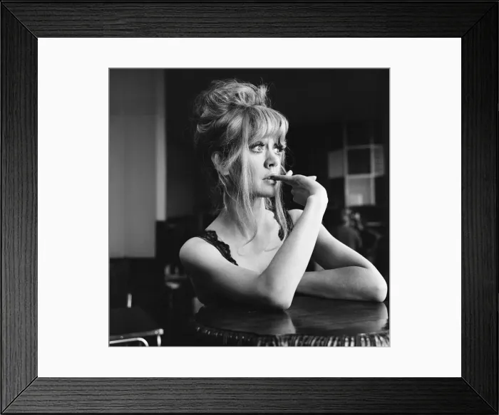 Framed Print : Amanda Barrie, British Actress and Comedian, Monday 5th March 1973 Framed Print : Amanda Barrie, British Actress and Comedian, Monday 5th March 1973