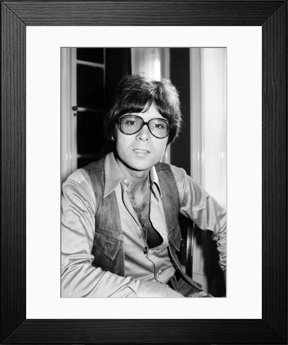 Framed Print : Cliff Richard at his managers office in London. 26th September 1975 Framed Print : Cliff Richard at his managers office in London. 26th September 1975
