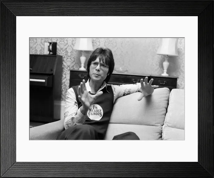 Framed Print : Singer Cliff Richard. 29th April 1976 Framed Print : Singer Cliff Richard. 29th April 1976