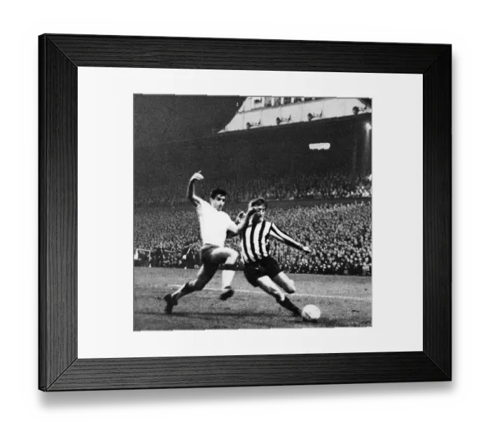 Framed Print : Newcastle United 2-1 Zaragoza, Inter-Cities Fairs Cup Third Round, 2nd Leg