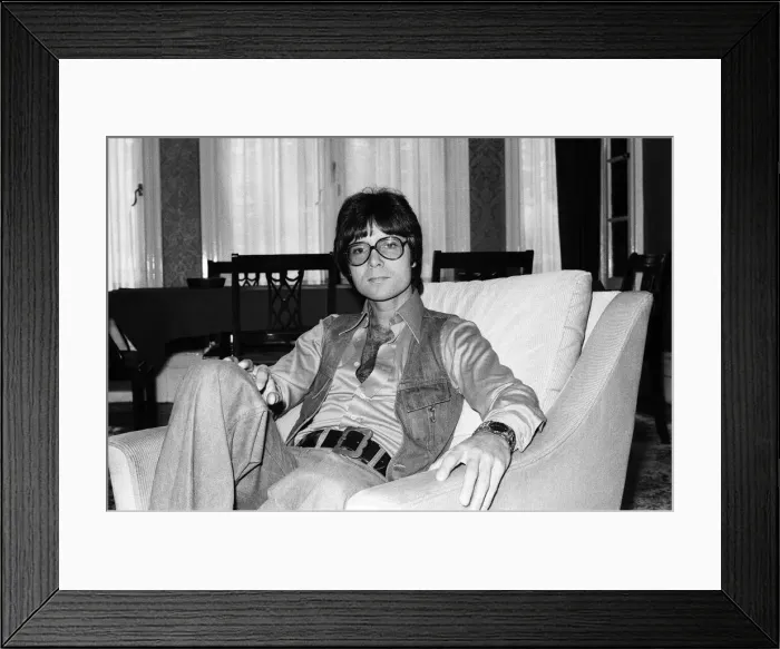 Framed Print : Cliff Richard at his managers office in London. 26th September 1975