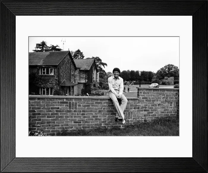 Framed Print : BBC DJ Tony Blackburn at his home in Cookham Dean, Berkshire Framed Print : BBC DJ Tony Blackburn at his home in Cookham Dean, Berkshire