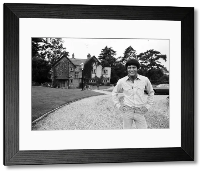 Framed Print : BBC DJ Tony Blackburn at his home in Cookham Dean, Berkshire Framed Print : BBC DJ Tony Blackburn at his home in Cookham Dean, Berkshire