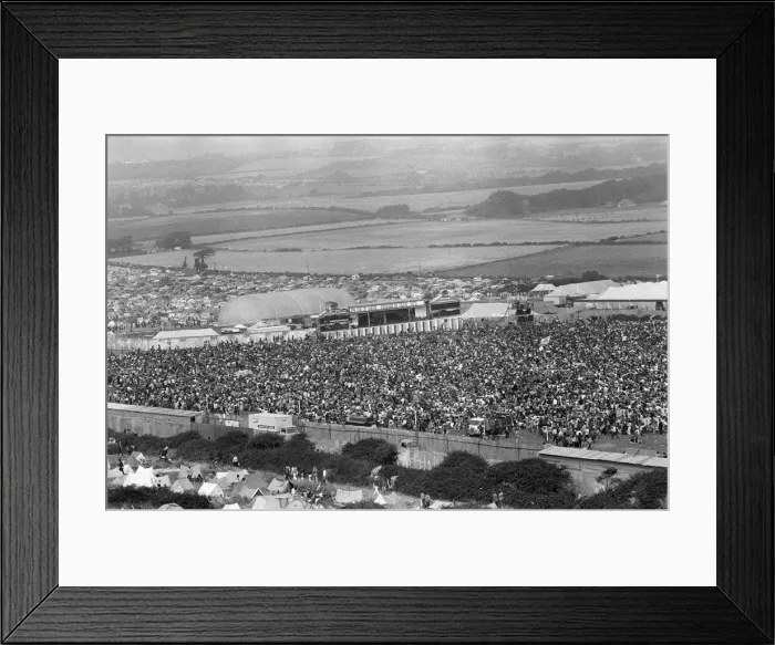 Framed Print : Isle of Wight pop festival. 29th August 1970 Framed Print : Isle of Wight pop festival. 29th August 1970