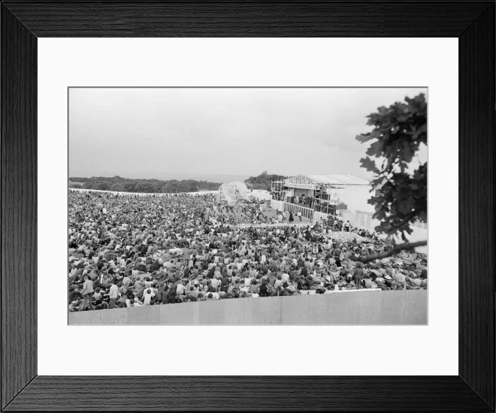 Framed Print : Isle of Wight Festival 1969, held on 29th to 31st August 1969 at the English town of