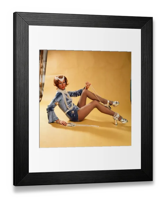 Framed Print : Jean Baxter, wife of formal Rangers and Scotland star Jim Framed Print : Jean Baxter, wife of formal Rangers and Scotland star Jim