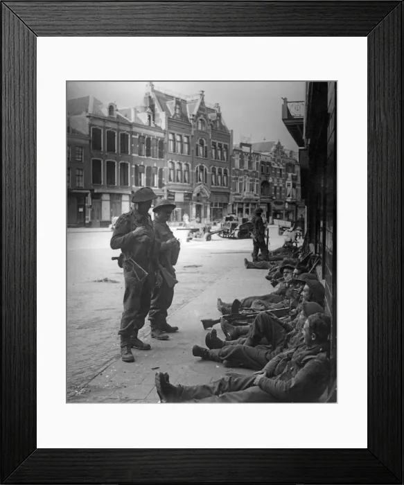 Framed Print : Operation Market Garden 17th - 25th September 1944 British infantry take a rest in Framed Print : Operation Market Garden 17th - 25th September 1944 British infantry take a rest in